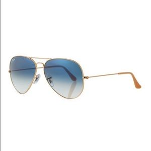 Women’s Ray Ban Aviators